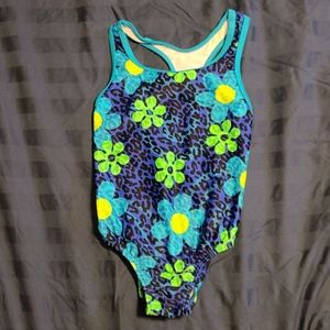 Girls 1 piece swimsuit